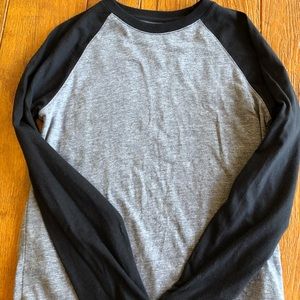Urban Pipeline Boys XL Ultimate Baseball tee
